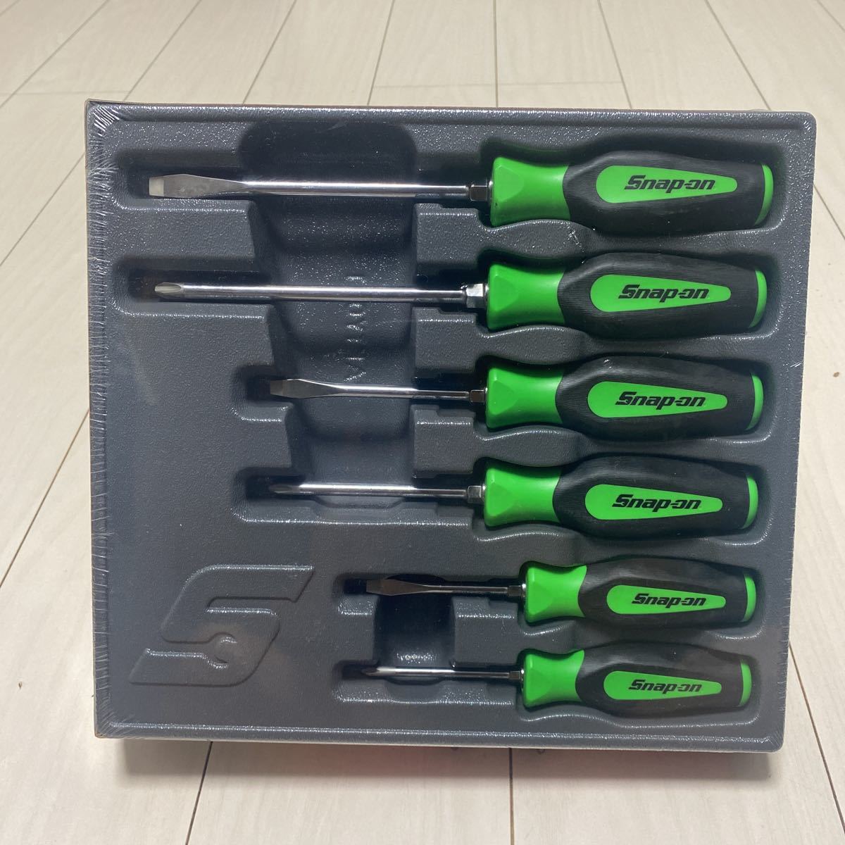 Snap-on スナップオン スクリュードライバーセット SDDX70APB 春の