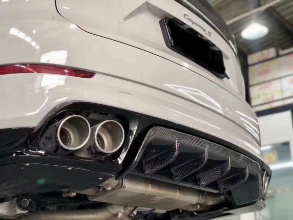 ★ポルシェ◆9YA カイエン E3 SUV 用 Tech Aタイプ リアスカート+ ディフューザー /GTS/ターボ/スポーツデザイン/PORSCHE/Cayenne/_画像10