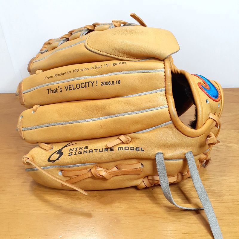 NIKE 日本製 松坂大輔モデル 100勝記念 限定生産 ナイキ M18