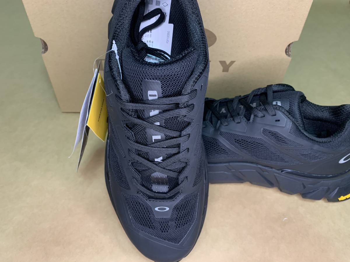 新品》 OAKLEY (オークリー) ASSEND TRAIL FOF100350 26cm ニュー
