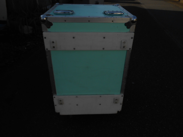 * extra-large rack case 530 W×500 H×755 D superior article used *