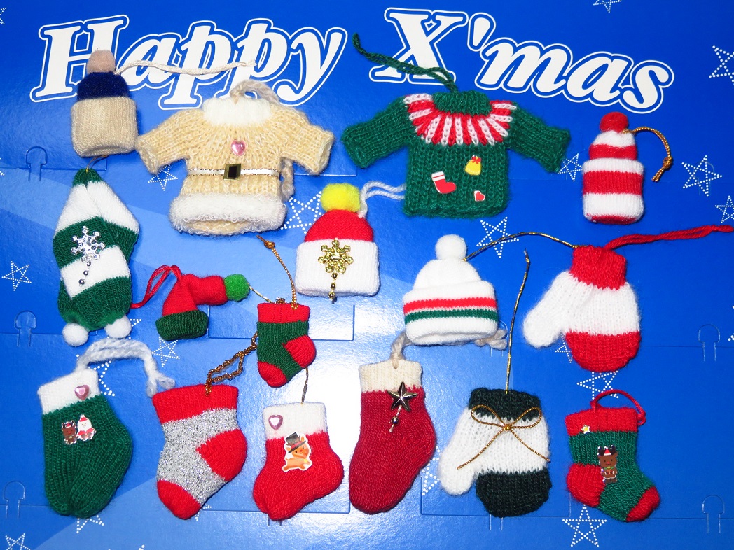 [* Christmas knitted ornament 16 piece *]4 knitted socks prevention sweater etc. warm knitted pet accessories. X'mas. production & decoration .^^