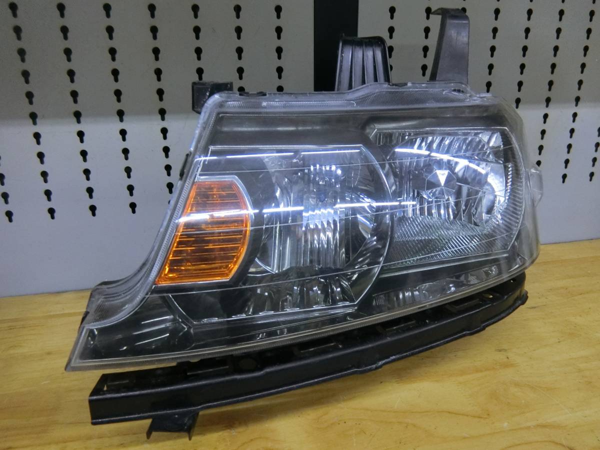 ホンダ ステップワゴン 後期 純正 左ヘッドライト HID RF3 RF4 RF5 RF6 RF7 RF8 STANLEY P4063_画像3