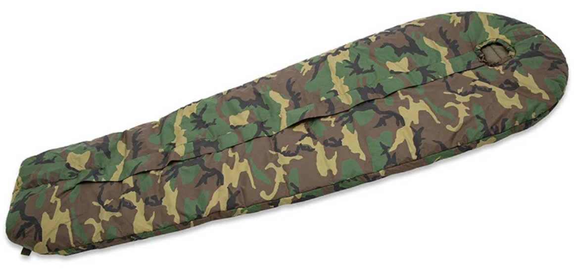 休日限定 Carinthia Defence 4 カリンシア ディフェンス M 寝袋