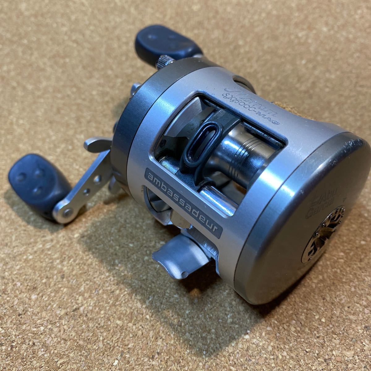 アブ モラムZX 1600 MAG 右巻き フィッシング リール guide-ecoles.be