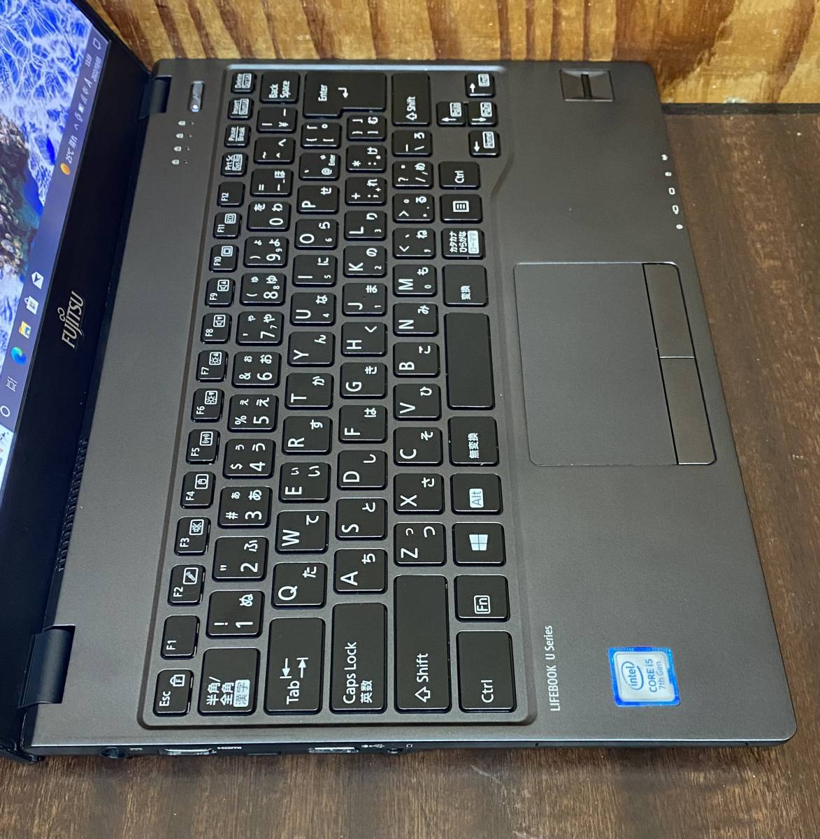 美品 超高速&薄型超軽量 富士通 Lifebook U937R/i5-7300U/メモリ8GB