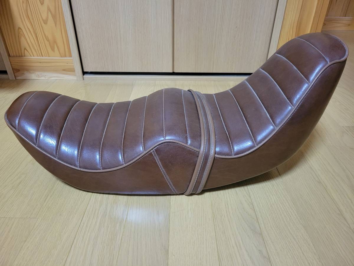 ダックス チョビ 三段 シート タックロール シャリー qhathu.com