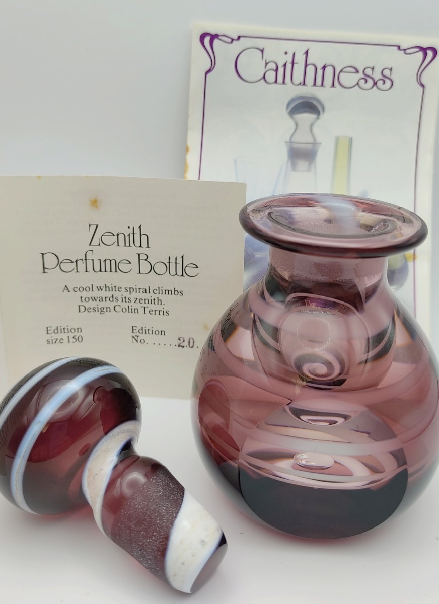 超希少品☆限定品 ケイスネス Caithness 香水瓶 ペーパーウェイト 切子