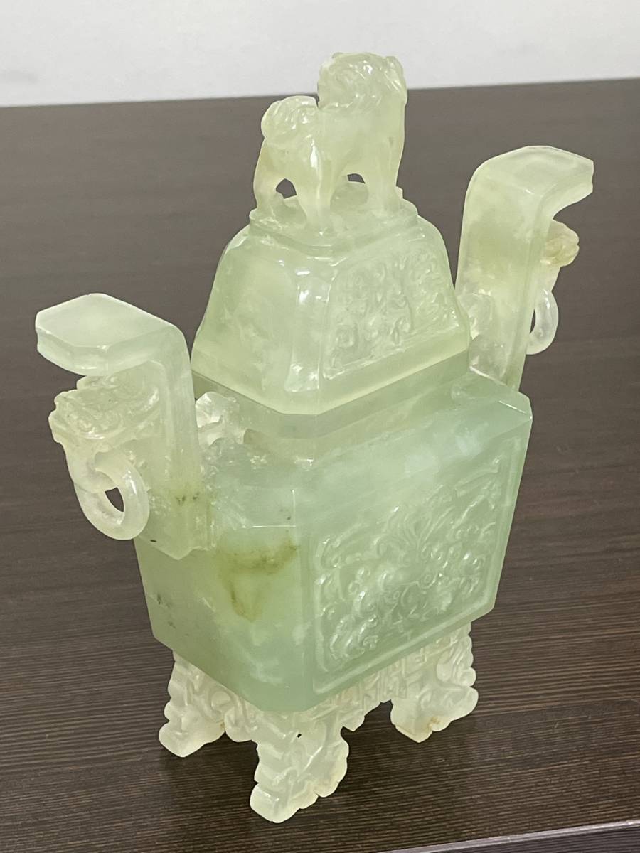 【桐箱付】陵山 香炉 饕餮文唐獅子香炉 四足香炉 金属工芸 中国古玩 ☆【骨董品・玉製インテリア置物】中国古玩 新山玉香炉(獅子蓋付き四