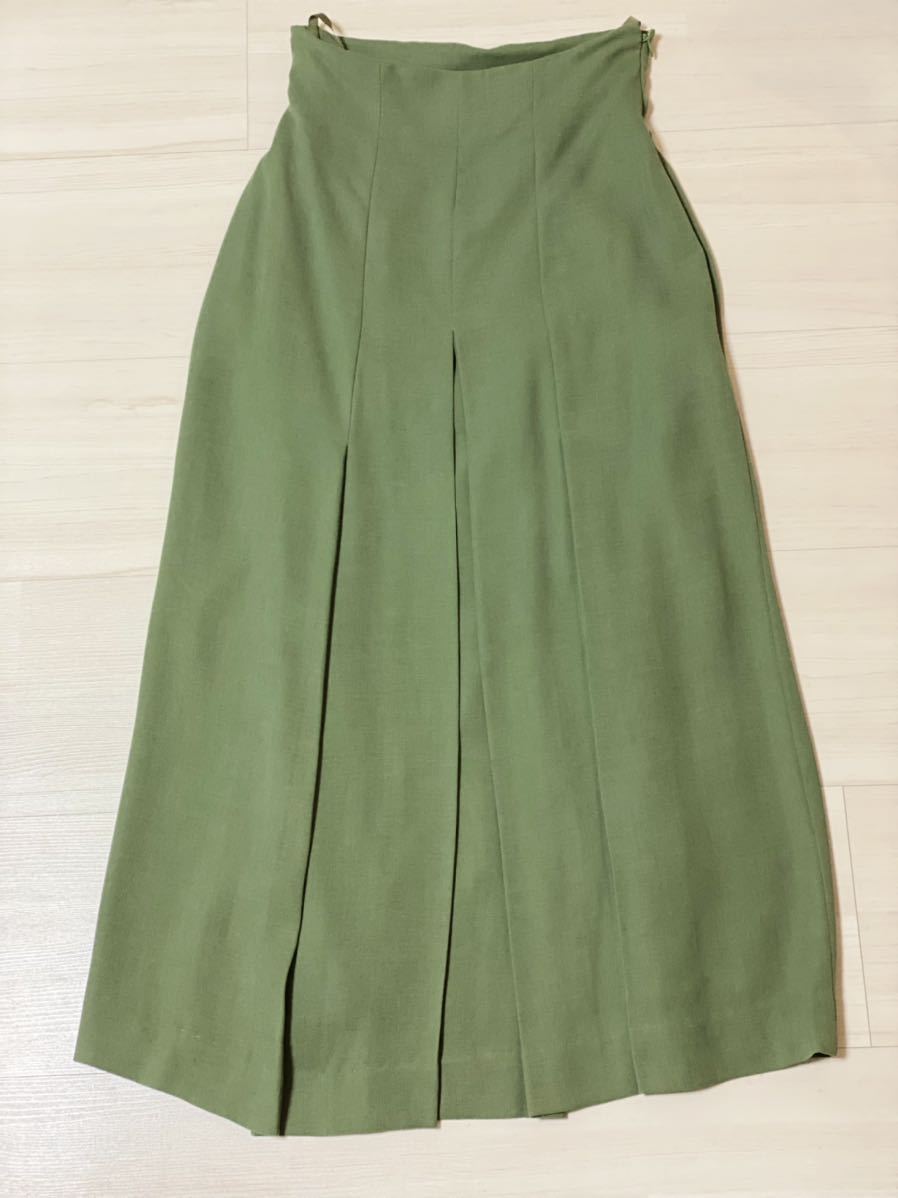 Sybill シビラ美品 ヒダ ロングスカート タックが美しいグリーン