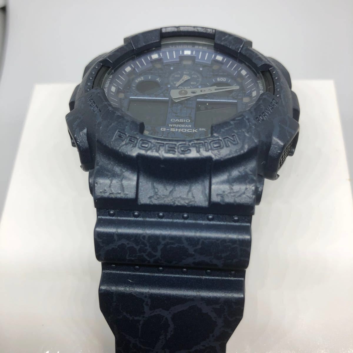 カシオ・G-SHOCK 【New カラーモデル】　【美品・激レア・ダメージ風デザイン】