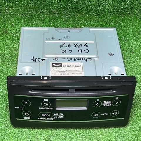 ダイハツ純正 CD プレイヤー 86180-B2840 ミライース ムーヴ ダイハツ純正 CD プレイヤー 86180-B2840 ミライース ムーヴ