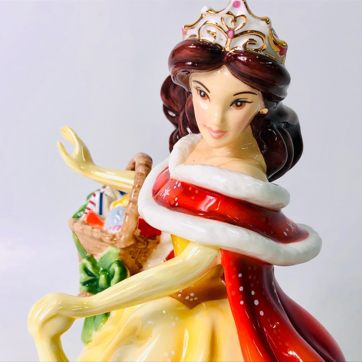ディズニー ベル 美女と野獣 ウィンターベル フィギュア 陶器 限定-