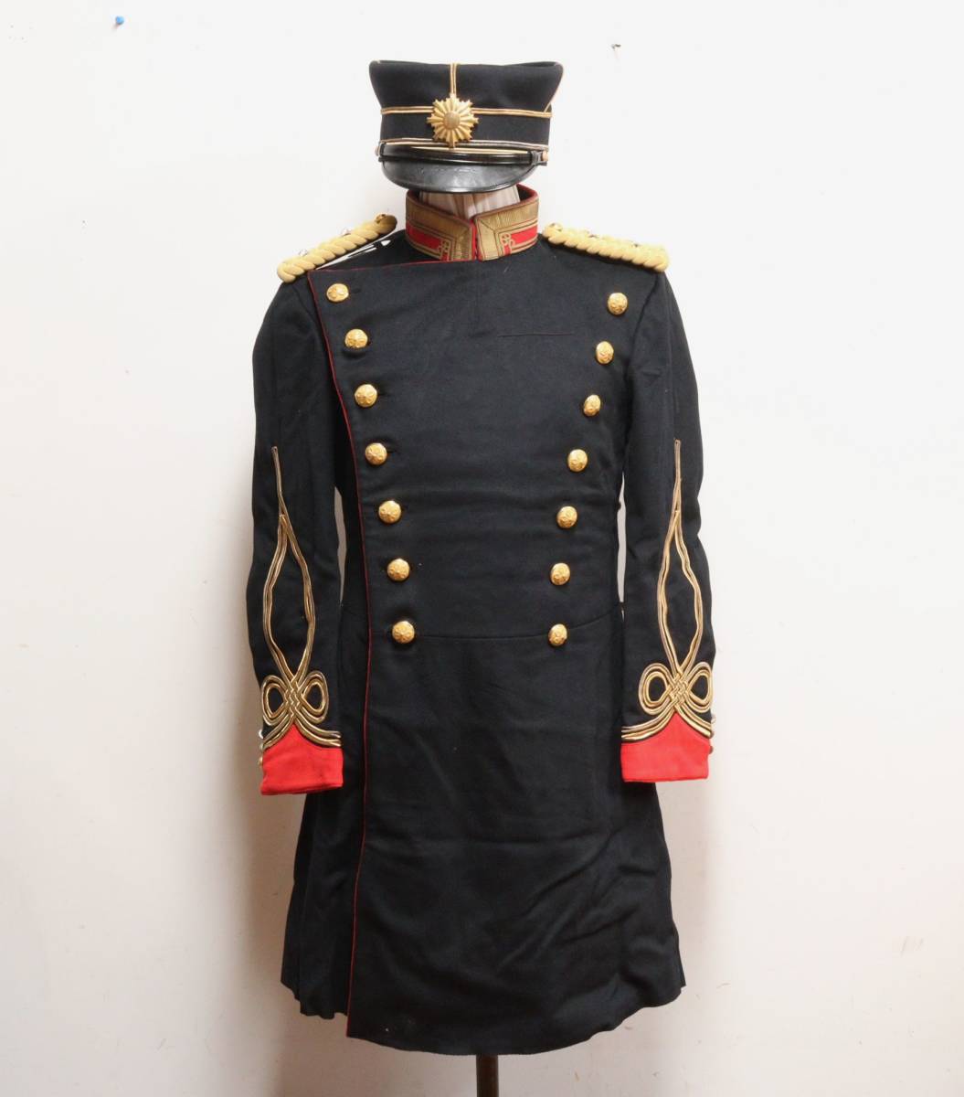 Yahoo!オークション - 旧日本軍 大礼服 上下 制帽 羽根 肩章 Yahoo!オークション - 旧日本軍 大礼服 上下 制帽 羽根 肩章