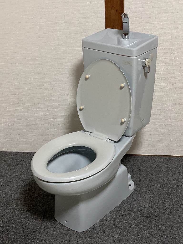 美品】☆普通便座付き☆TOTO トイレ 洋式便器 (床下排水) 「C770 美品】☆普通便座付き☆TOTO トイレ 洋式便器 (床下排水) 「C770