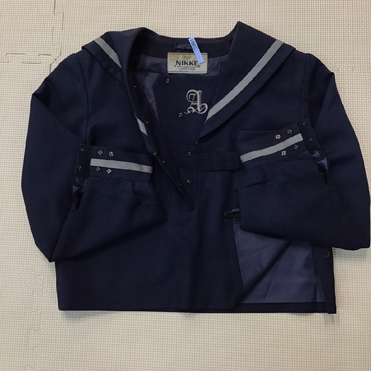 O861 (中古) 兵庫県 姫路市立朝日中学校 セーラー服 上下セット O861 (中古) 兵庫県 姫路市立朝日中学校 セーラー服 上下セット