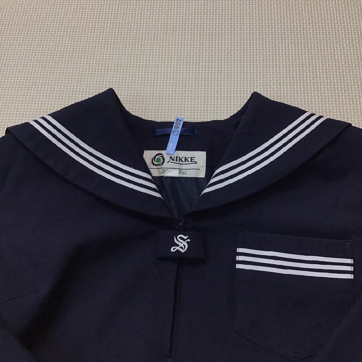 O902 (中古) 兵庫県 松陽中学校 セーラー服 上下セット /6/W66/丈63/セーラー/スカート/白3本/NIKKE/冬服/冬用/制服/高校/女子学生_画像3