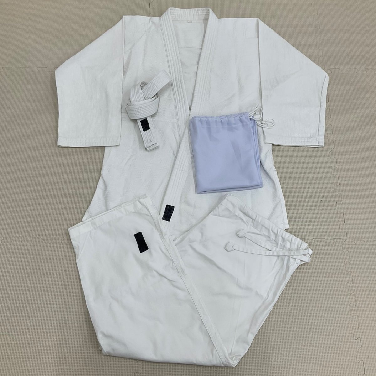 UJ003 校名不明 柔道着 一式セット/袋付き/3/上衣/ズボン/帯/体操着/運動着/学生/柔道衣/柔術衣/武道/中学校/高校/体育/部活/授業用( 柔道着)|売買されたオークション情報、yahooの商品情報をアーカイブ公開 - オークファン(aucfan.com) UJ003 校名不明 柔道着 一式セット/袋付き/3/上衣/ズボン/帯/体操着/運動着/学生/柔道衣/柔術衣/武道/中学校/高校/体育/部活/授業用( 柔道着)|売買されたオークション情報、yahooの商品情報をアーカイブ公開 - オークファン(aucfan.com)