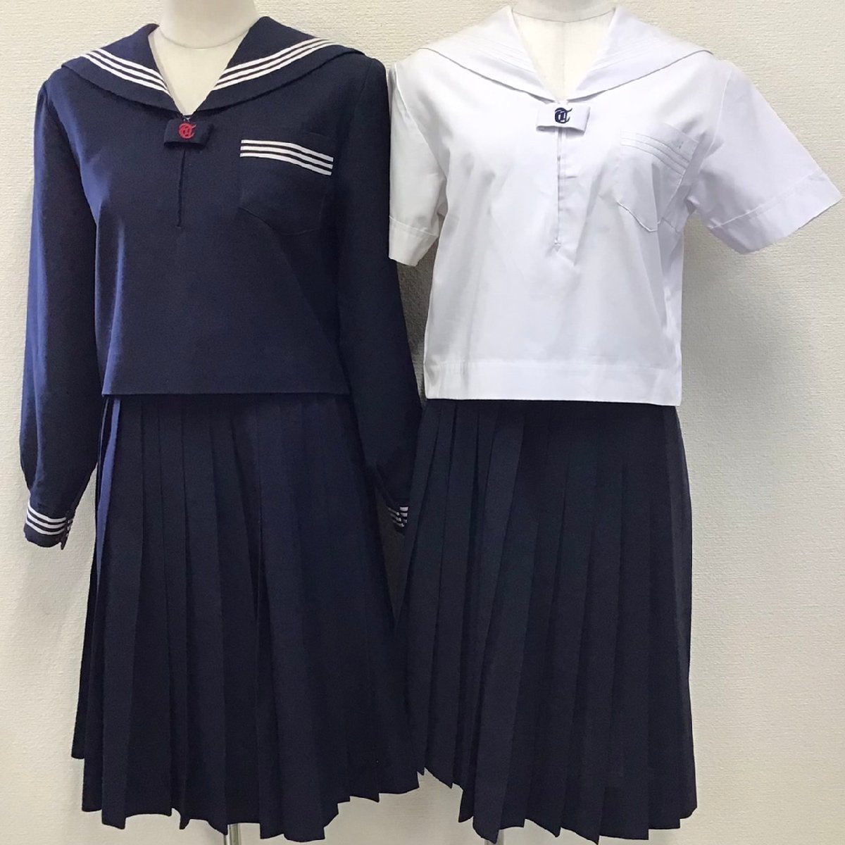 O122 (中古) 兵庫県 竜山中学校 セーラー服 上下4点セット /指定品/L/6/W66/白3本ライン/冬服/夏服/制服/中学校/女子学生/学生服_画像1