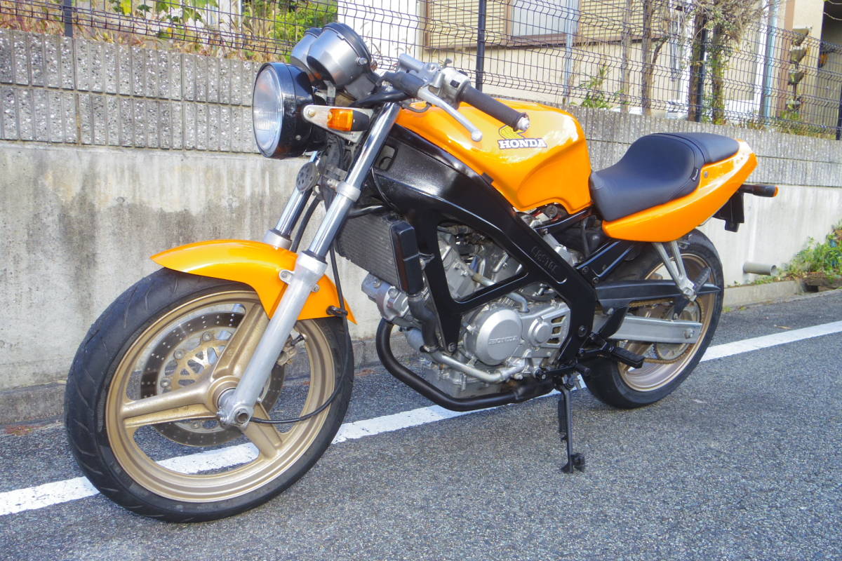人気満点 HONDA VT250SPADA スパーダ250 アイドリング動画あります