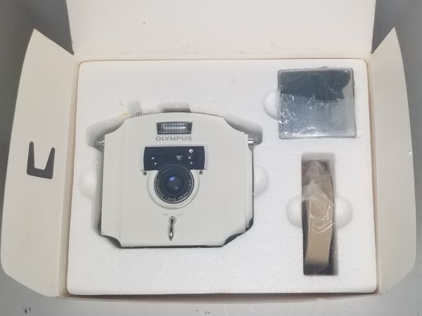 OLYMPUS Ecru オリンパス エクリュ 限定品 超ポイントバック祭