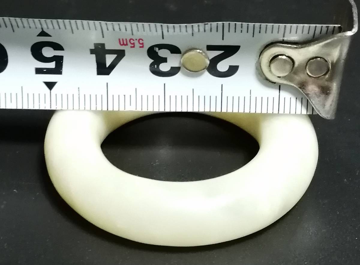 高古 白玉 玉環 鶏骨白 彫刻 帯留め 和装小物 アンティーク