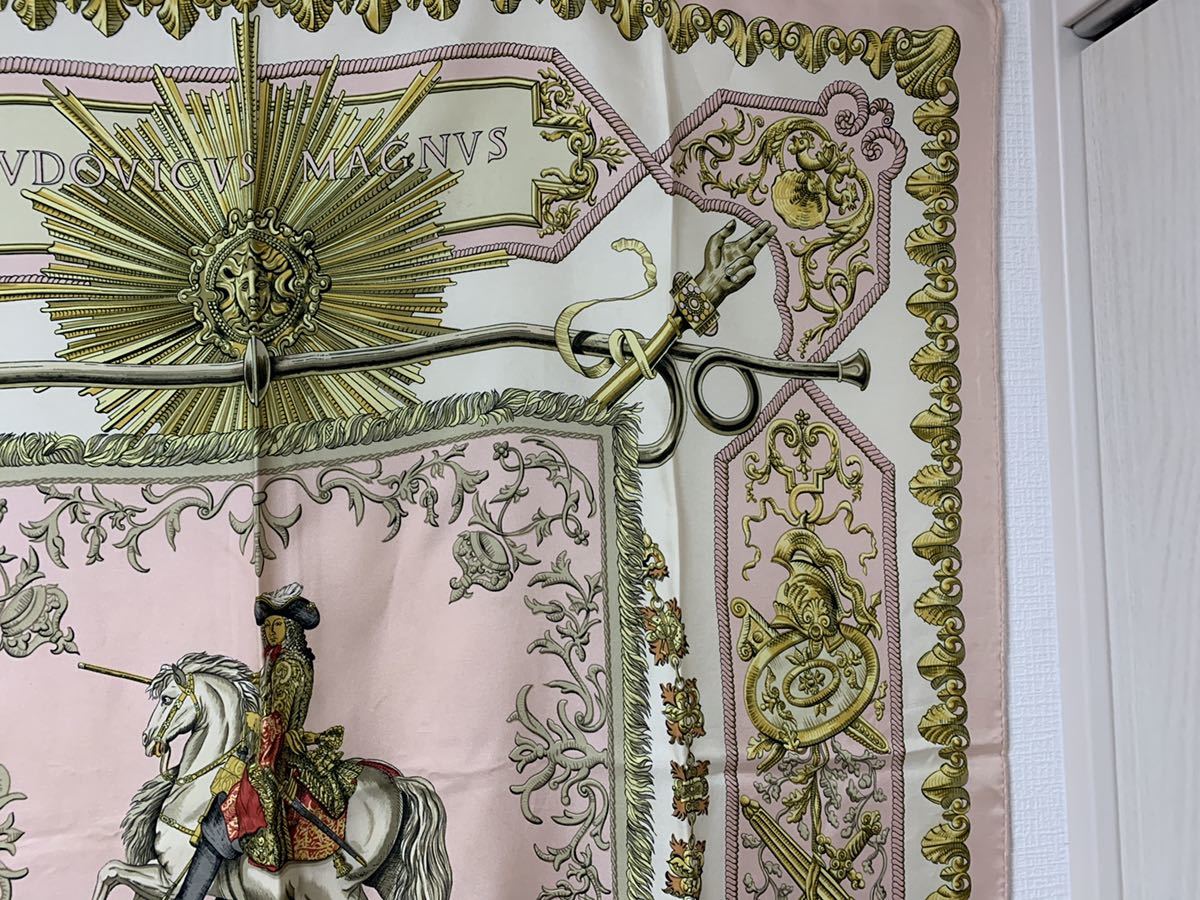 HERMES エルメス カレ90 白い馬に跨ったルイ14世 | www.sastartiere.fr