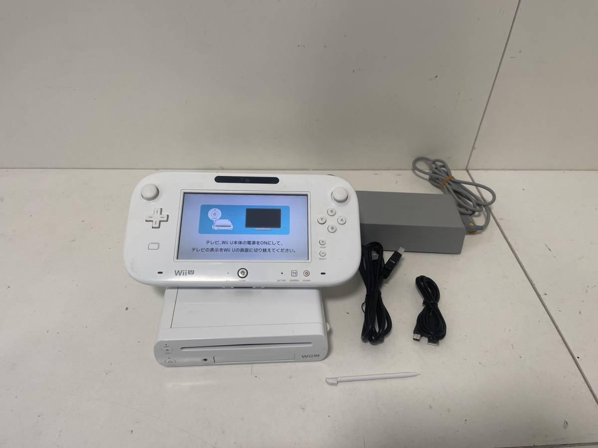 任天堂WiiU 本体一式セット［シロ・32GB］