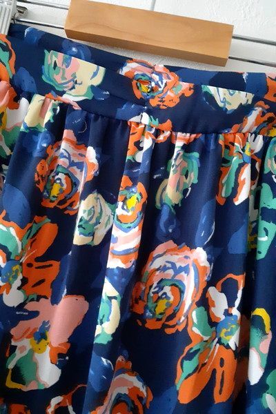  новый товар #EGOIST Egoist * темно-синий цветочный принт Sara Sara мини-юбка размер 1
