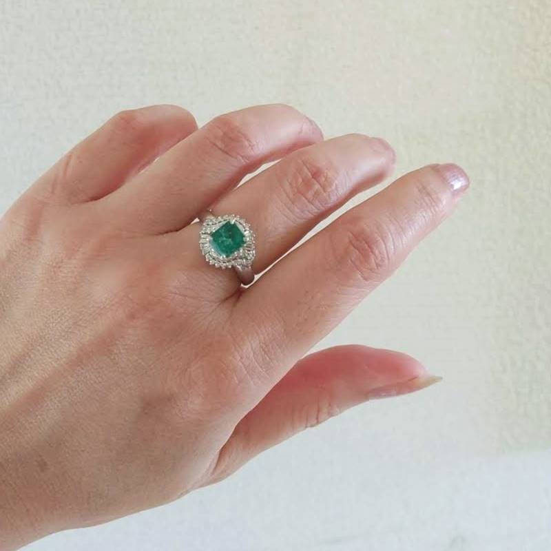 ヤフオク! - Pt900 プラチナ エメラルド 1.43ct ダイヤモンド...