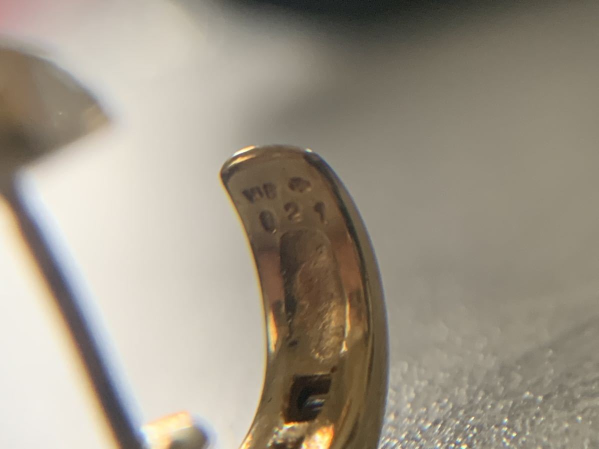 ジュエリーマキ k18 ピアス バケットカットダイヤモンド 0.42ct
