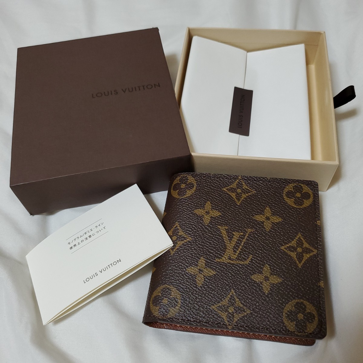 LOUISVUITTON ルイヴィトン モノグラム マルコ二つ折り財布 折り財布