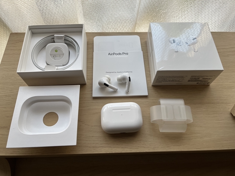 美品】AirPods Pro MWP22J/A ワイヤレスイヤホン○動作確認済み＜付属