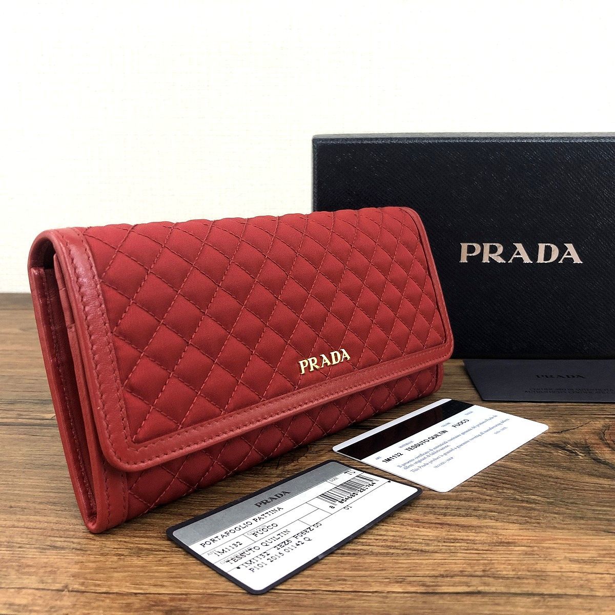 ☆送料無料☆ 未使用品 PRADA 長財布 1M1132 FUOCO レッド 箱付き 487