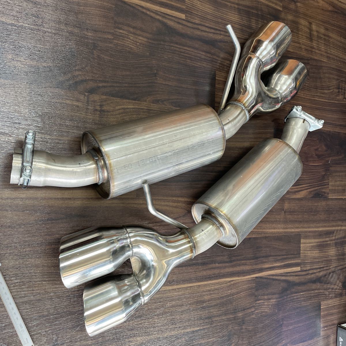 最終出品です。アウディS5 4本出しマフラー 美品! | fondation-raze.fr