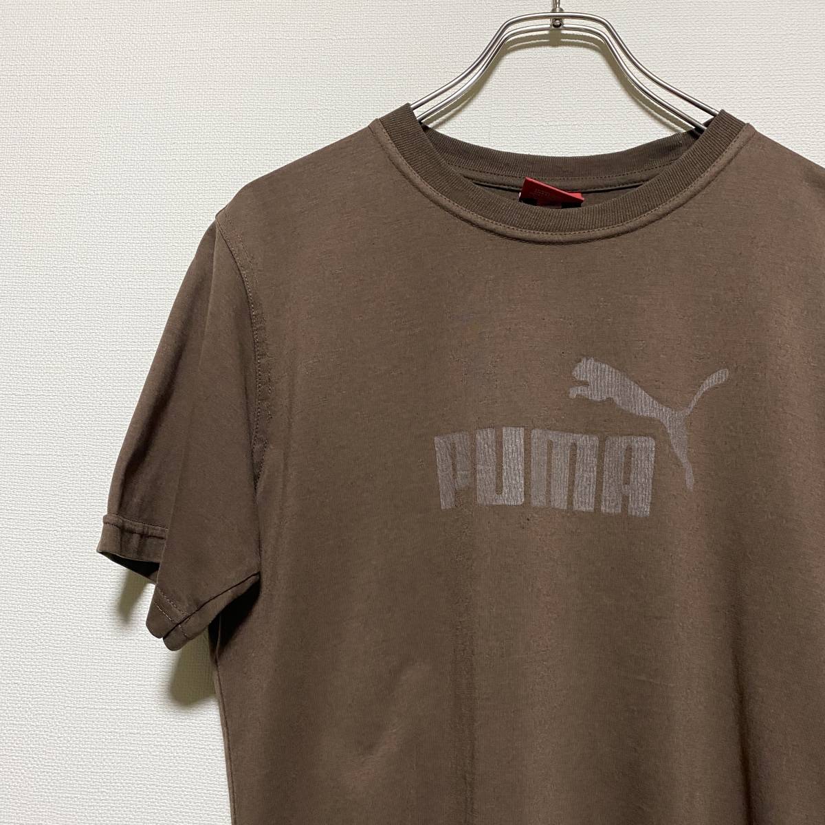 アメリカ古着　PUMA プーマ 半袖Ｔシャツ　ブラウン　ロゴＴシャツ　ユニセックス　Ｍサイズ　【F87】_画像3