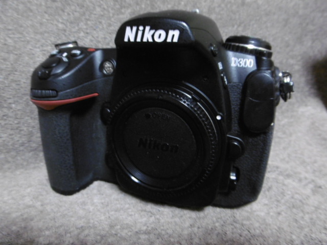 ジャンク Nikon ニコン D300 カメラボディ 元箱 付属品付き デジタル 