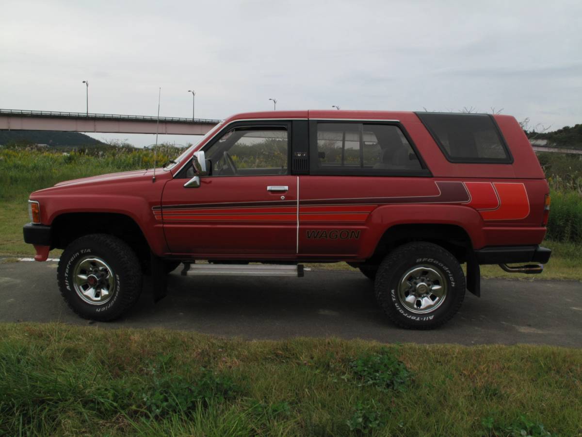  Showa era 63 year 1988 year last YN61G yellowtail high Surf Hilux Surf 4WD SSR limited mileage little rare red gasoline AT Wagon each part service being completed 