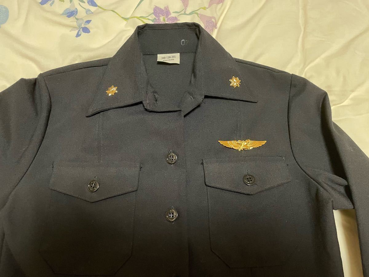 米海軍実物・女性用ワーキングブルー上下（階級章・徽章付） 個人装備