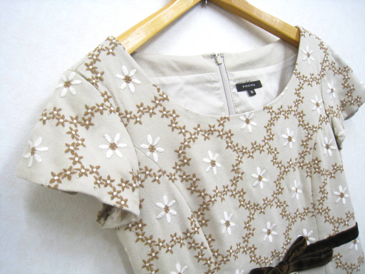 TOCCA# Tocca flower embroidery wool . short sleeves One-piece velour ribbon lady's size 0