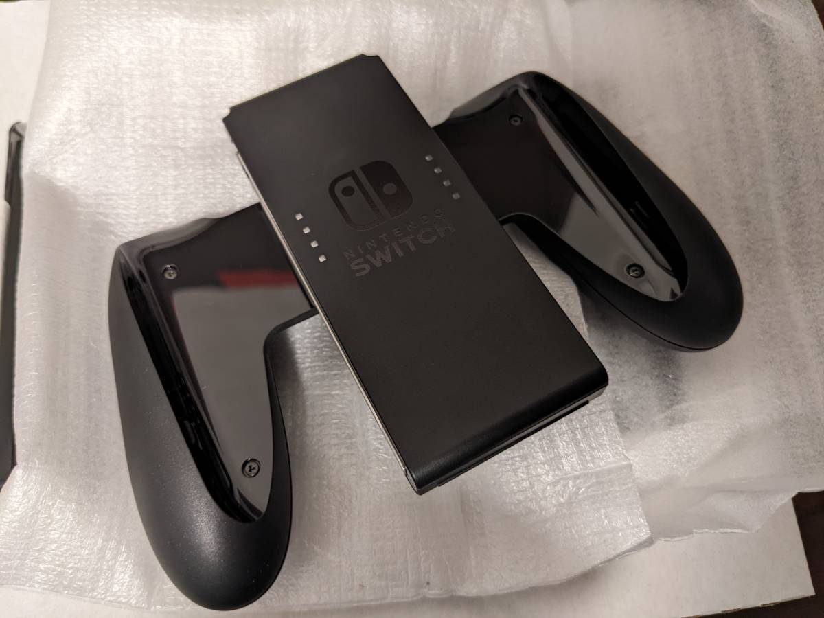 新型 Nintendo Switch Joy-Con(L) ネオンブルー/(R) ネオン レッド