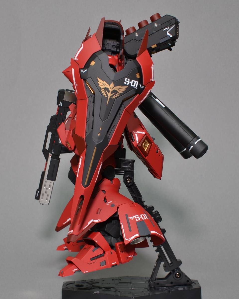 塗装済完成品 RG サザビー ガンプラ