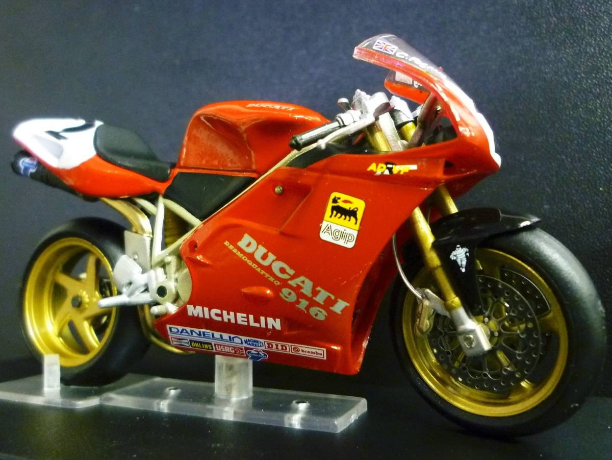 イクソ 1/24 ドゥカティ 916 #2 スーパーバイク Ducati 916 SUPERBIKE ドカティ カールフォガティ 1994 ixo製品の画像2