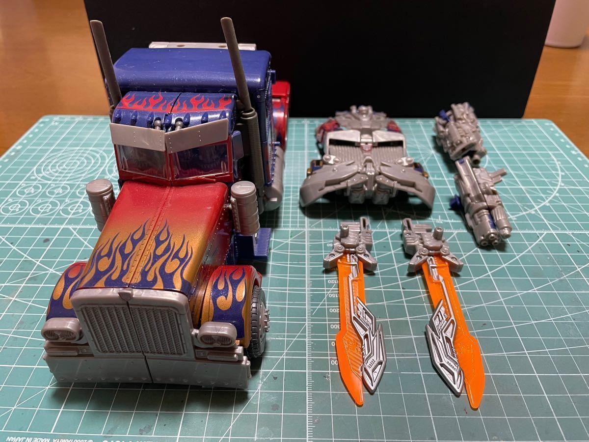 送料込み トランスフォーマー DA28 ストライカーオプティマス 送料込み トランスフォーマー DA28 ストライカーオプティマス