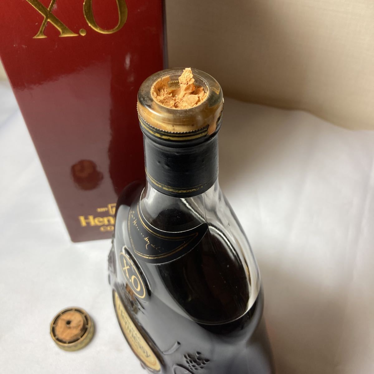 古酒 Hennessy ヘネシーXO 箱付き 金キャップ 9割 ヘネシー 洋酒