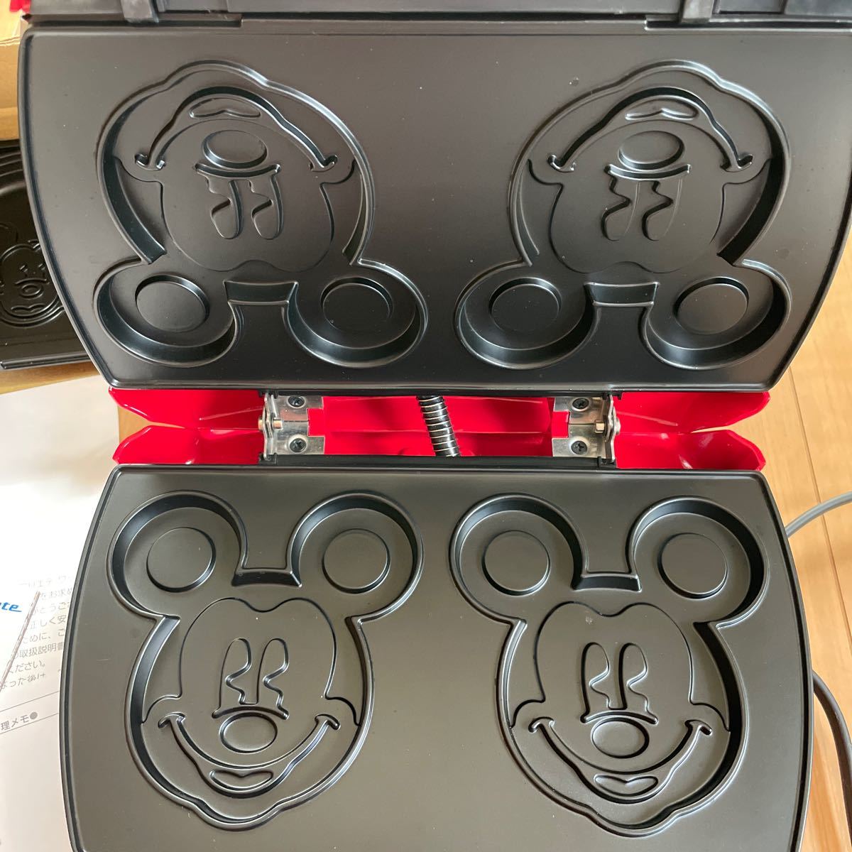 ワッフルメーカー デロンギ ディズニー ミッキーマウス ホット