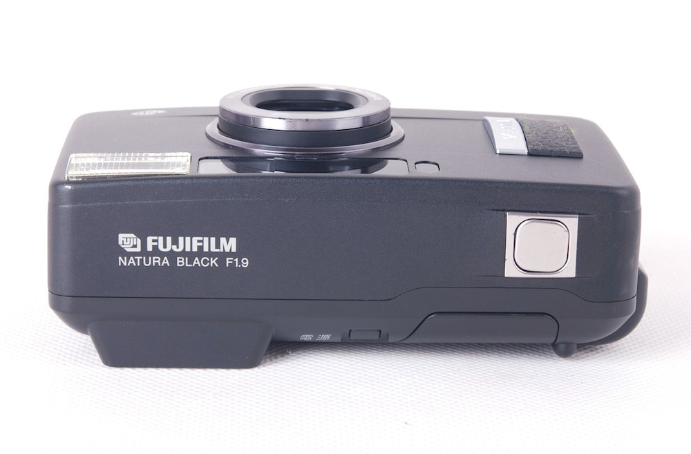FUJIFILM NATURA BLACK 24mm F1.9