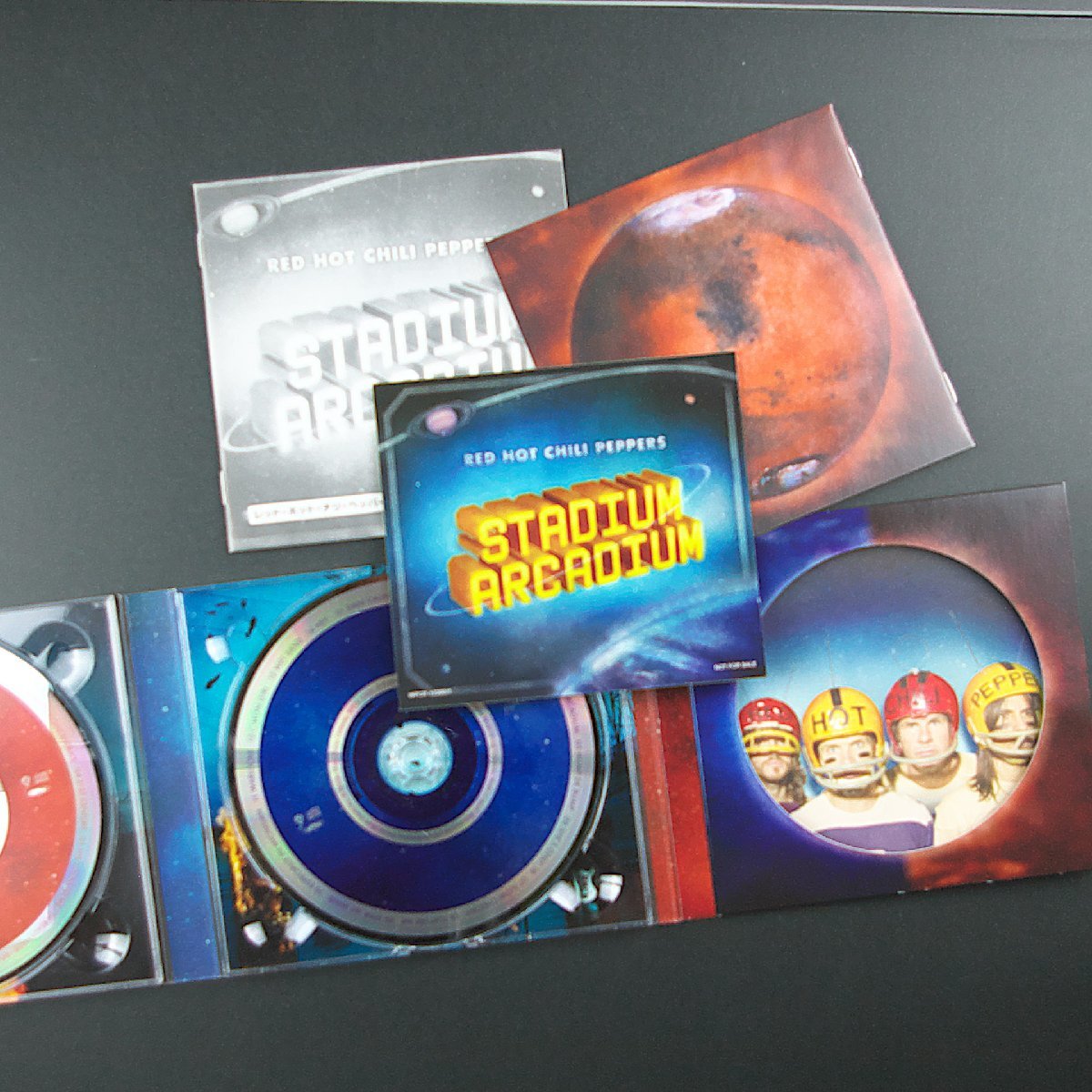  музыка CD( б/у )RED HOT CHILI PEPPERS / STADIUM ARCADIUM