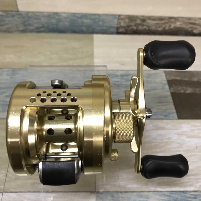 SHIMANO シマノ RH440 傷あり リール 00 カルカッタコン