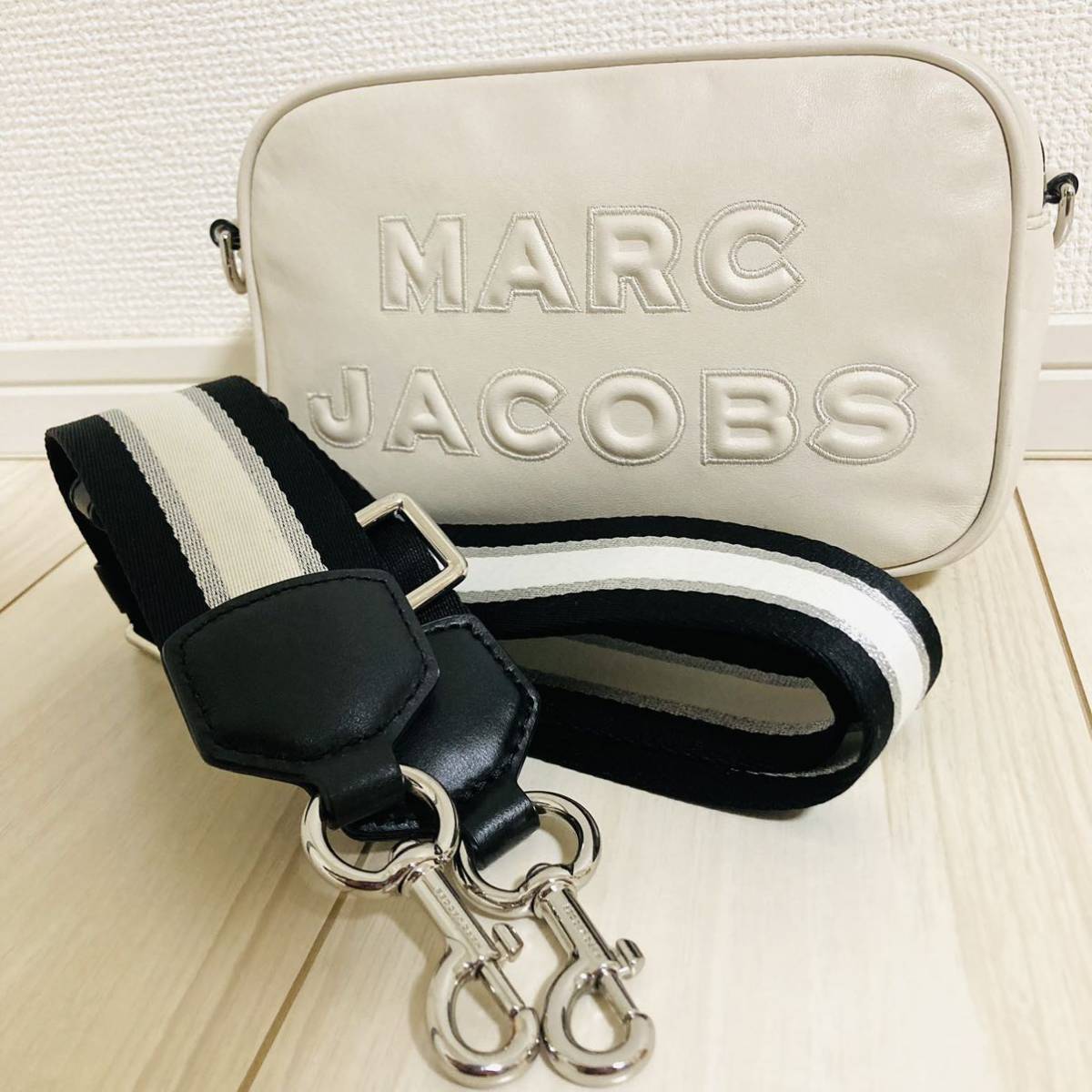 新品特価】 MARC JACOBS - MARC JACOBS フラッシュ プリンテッド